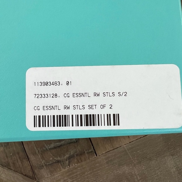 NWB Tiffany red wine glasses - set of 2 - Picture 9 of 9